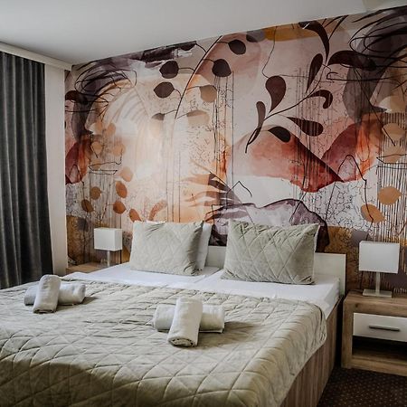 Plaza La - Night And Spa Sremska Mitrovica Luaran gambar