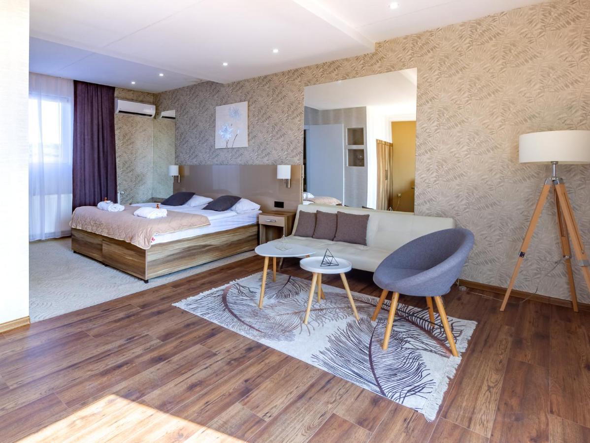 Plaza La - Night And Spa Sremska Mitrovica Luaran gambar