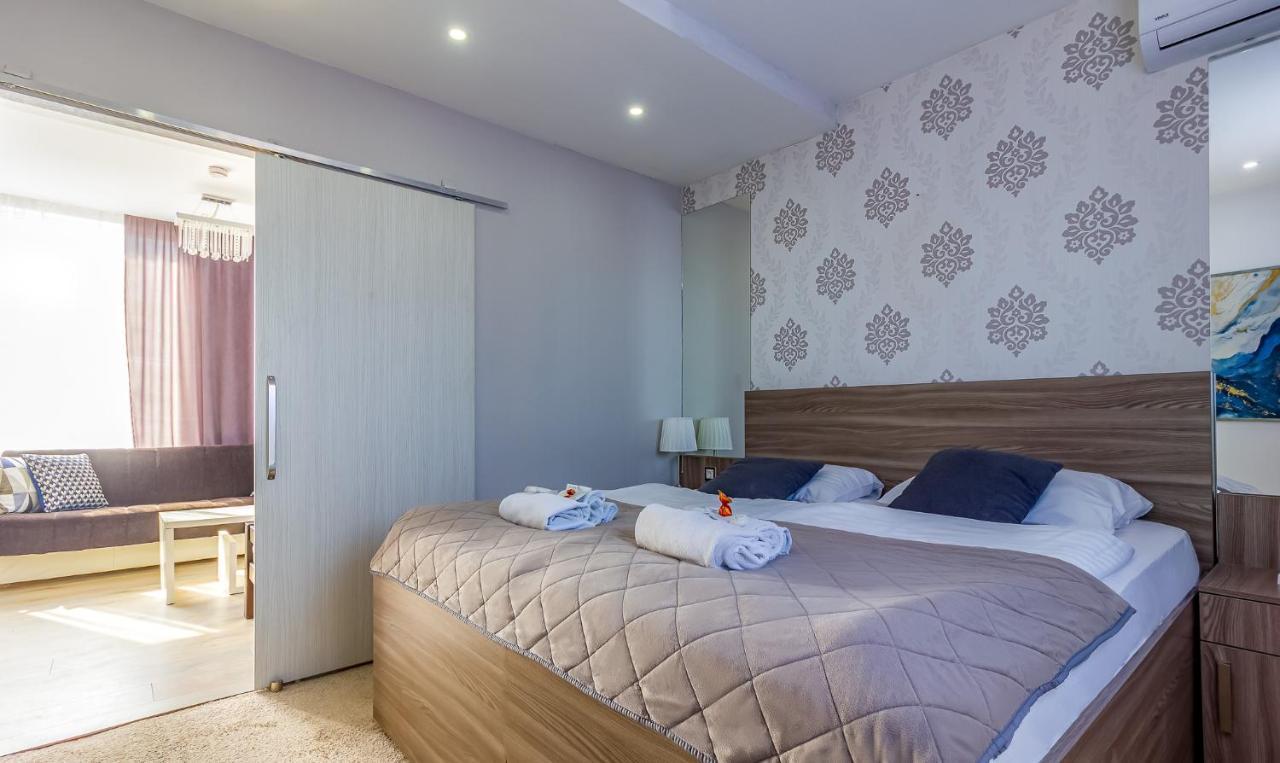 Plaza La - Night And Spa Sremska Mitrovica Luaran gambar