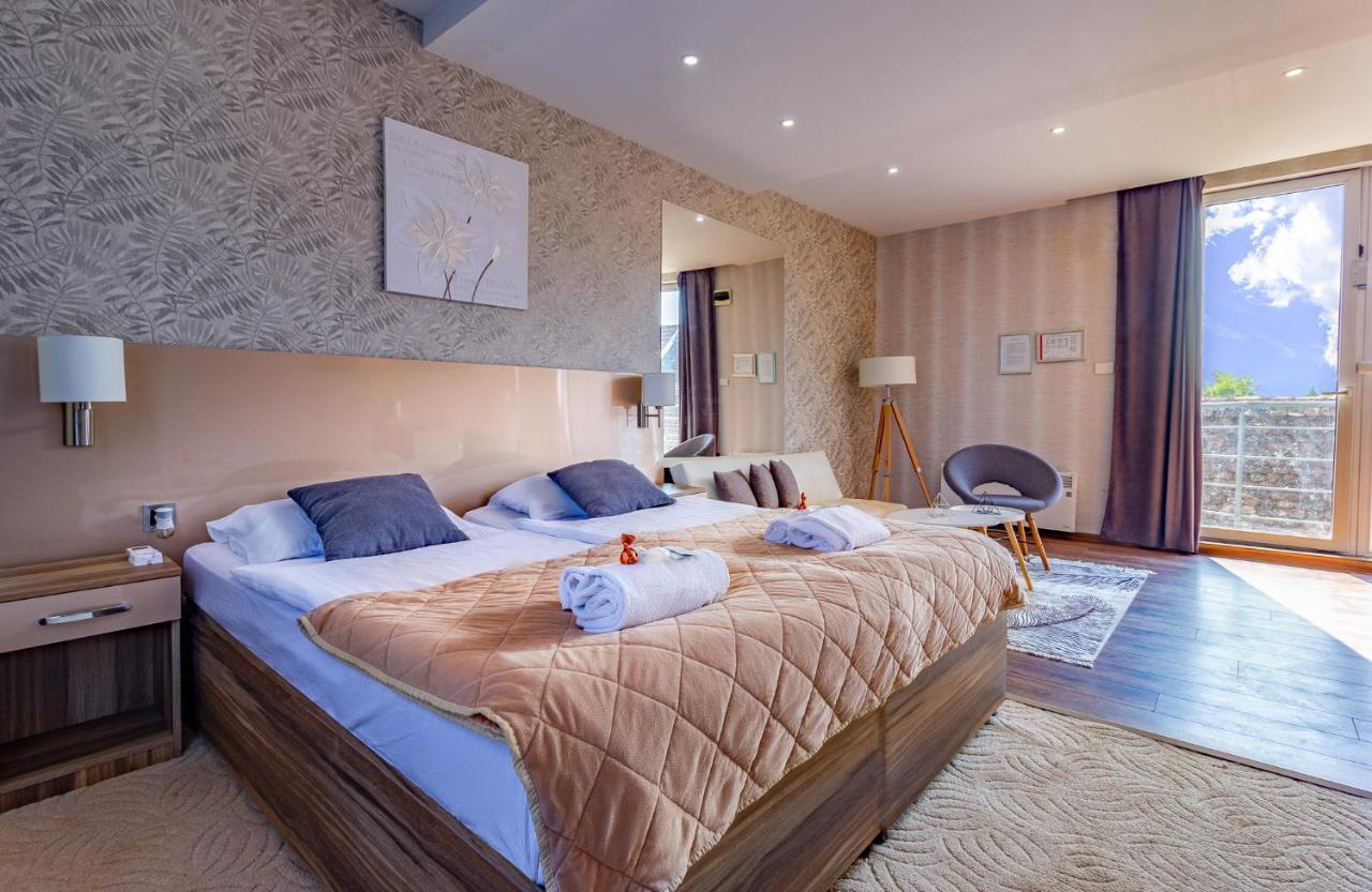 Plaza La - Night And Spa Sremska Mitrovica Luaran gambar
