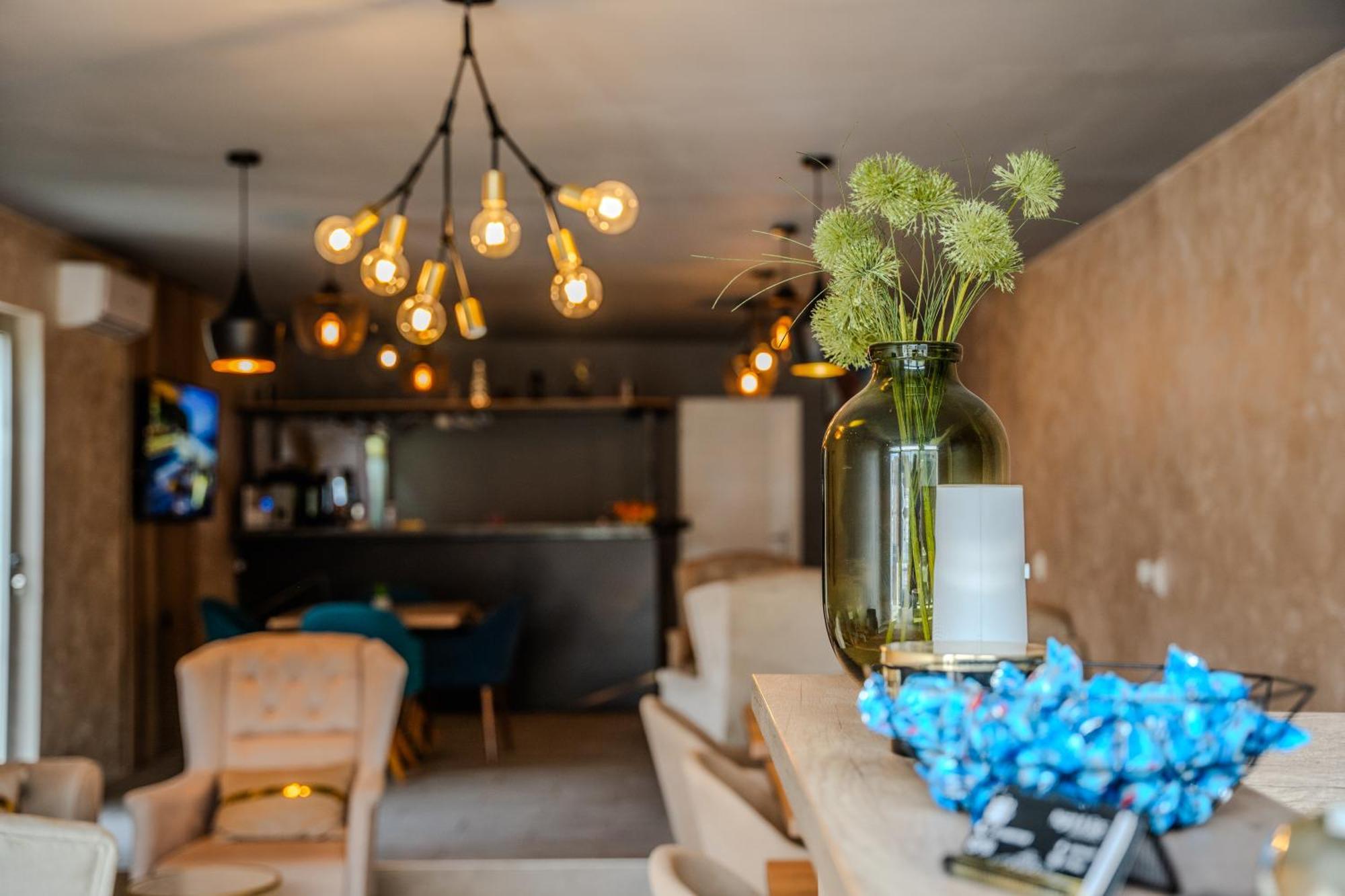 Plaza La - Night And Spa Sremska Mitrovica Luaran gambar