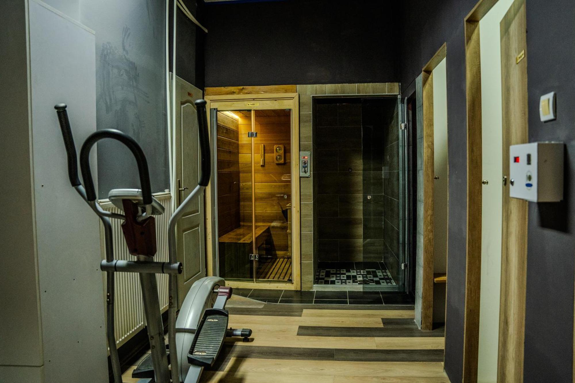Plaza La - Night And Spa Sremska Mitrovica Luaran gambar